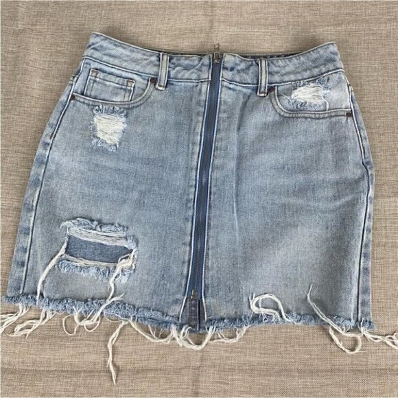 PacSun Denim Mini Skirt - Picture 2 of 6